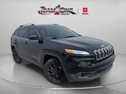 Diamond Black Crystal Pearlcoat 2017 Jeep Cherokee Latitude