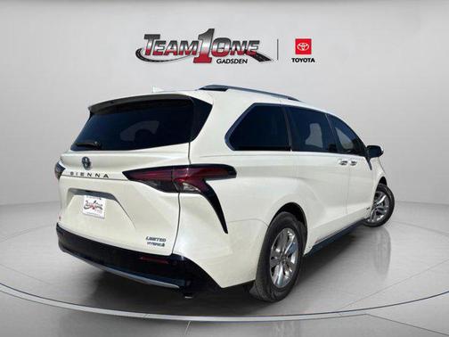 2021 Toyota Sienna Limited 7-Passenger