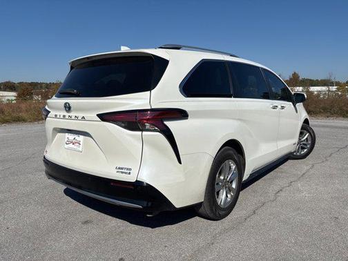 2021 Toyota Sienna Limited 7-Passenger