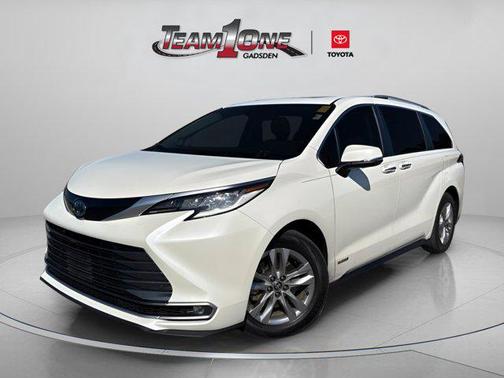 2021 Toyota Sienna Limited 7-Passenger