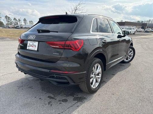 2024 Audi Q3 Premium 45 TFSI S line quattro Tiptronic