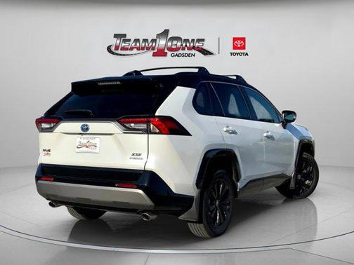 2024 Toyota RAV4 Hybrid SE