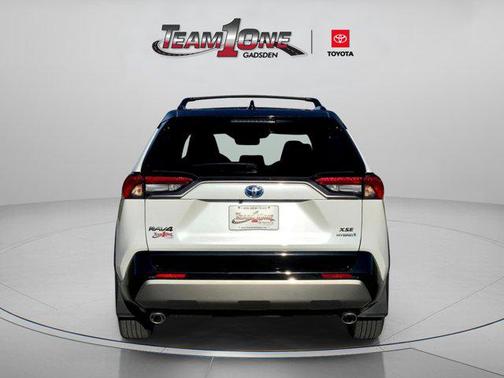 2024 Toyota RAV4 Hybrid SE