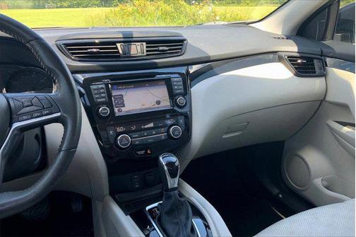2018 Nissan Rogue Sport SV