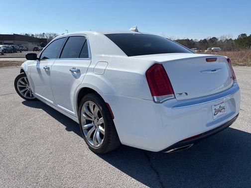 2017 Chrysler 300C Base