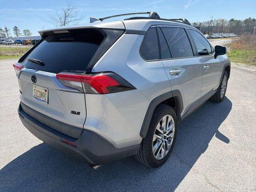 2019 Toyota RAV4 XLE Premium