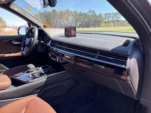 2019 Audi Q7 55 Prestige