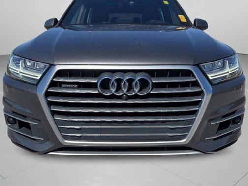 2019 Audi Q7 55 Prestige