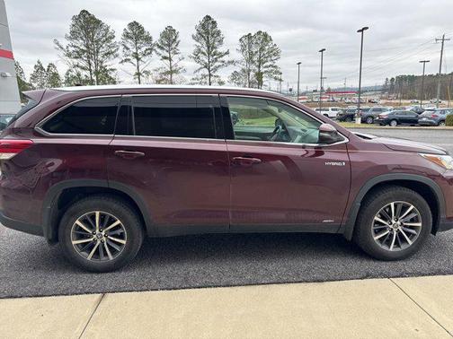 2019 Toyota Highlander Hybrid XLE