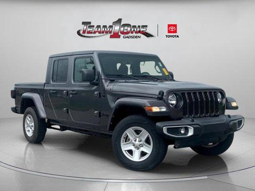2022 Jeep Gladiator Sport S