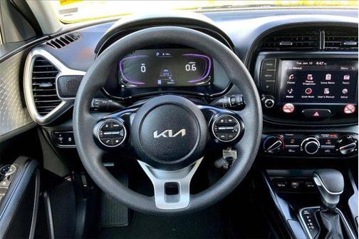 2024 Kia Soul LX