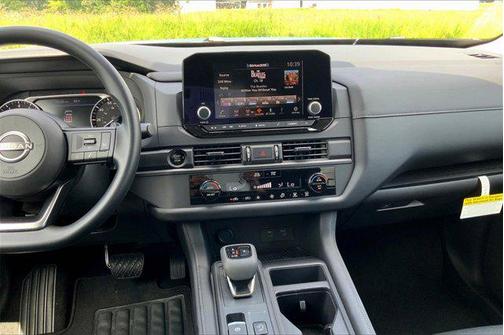 2025 Nissan Pathfinder S 4WD
