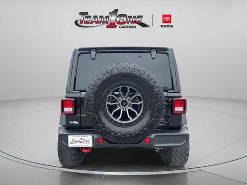 Black Clearcoat 2022 Jeep Wrangler Unlimited Rubicon