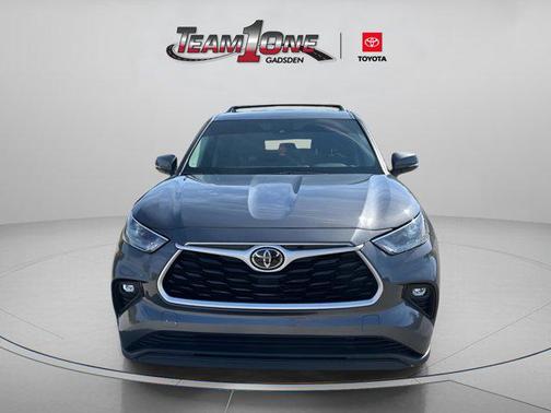 2021 Toyota Highlander LE