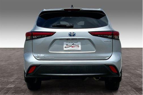 2023 Toyota Highlander Hybrid LE
