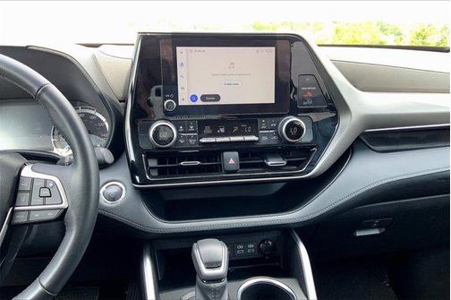 2023 Toyota Highlander Hybrid LE