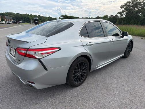 Celestial Silver Metallic 2020 Toyota Camry SE
