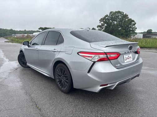Celestial Silver Metallic 2020 Toyota Camry SE
