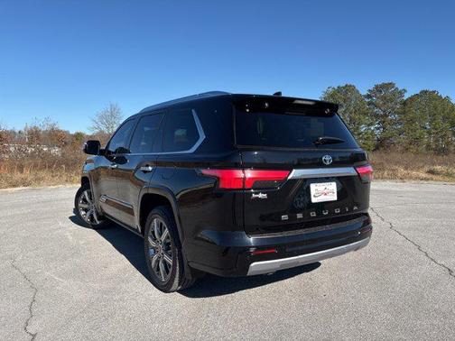 2023 Toyota Sequoia Capstone