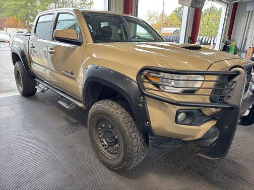 2020 Toyota Tacoma SR5