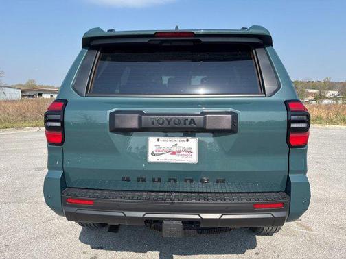 Everest 2025 Toyota 4Runner TRD Off Road