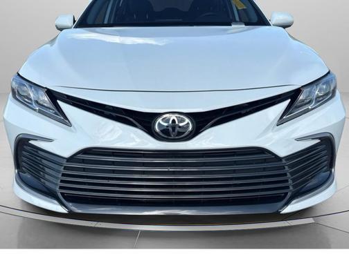 Ice Edge 2023 Toyota Camry LE