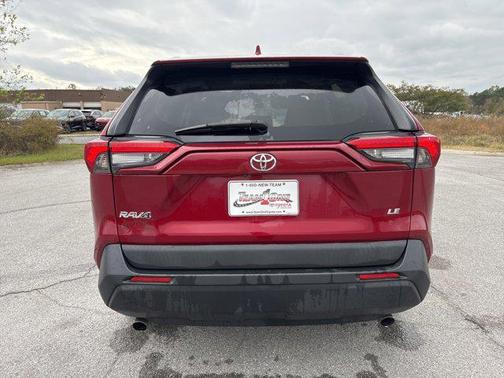 2019 Toyota RAV4 LE