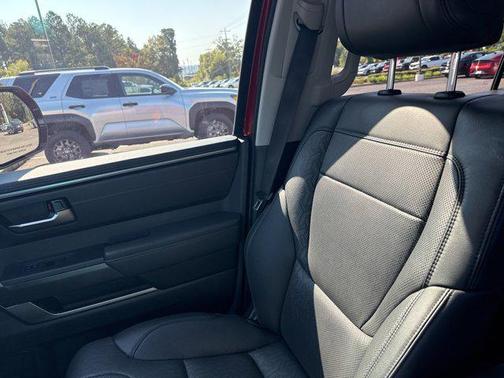 2023 Toyota Sequoia SR5