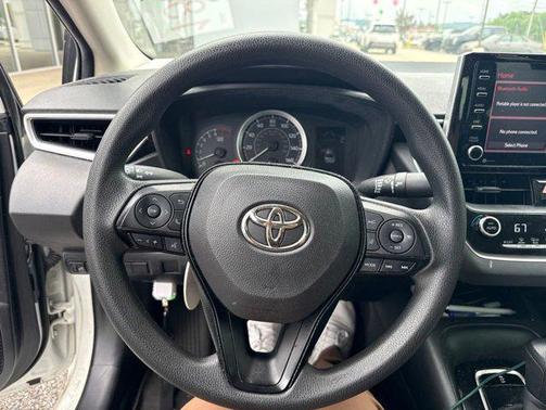 Super White 2021 Toyota Corolla LE