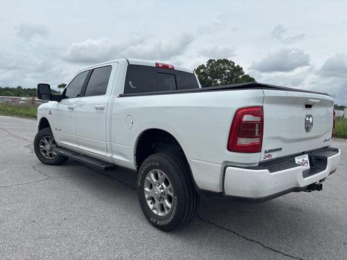 Bright White Clearcoat 2024 RAM 2500 Laramie Crew Cab 4x4 6'4' Box