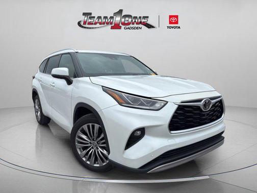 2022 Toyota Highlander Platinum