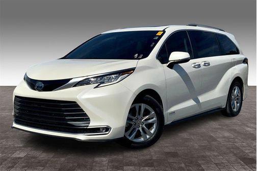 2021 Toyota Sienna Platinum 7 Passenger