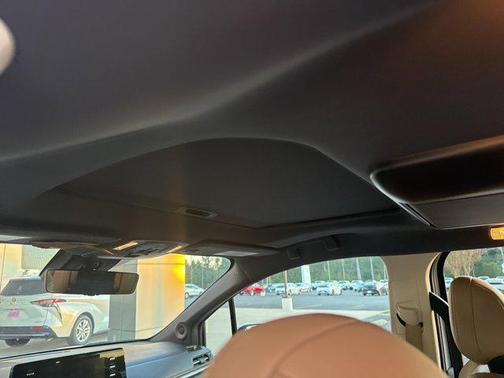 2021 Toyota Sienna Platinum 7 Passenger