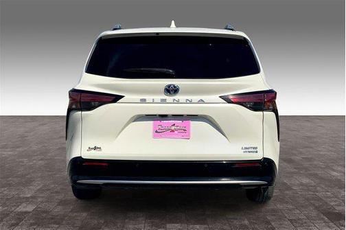 2021 Toyota Sienna Platinum 7 Passenger