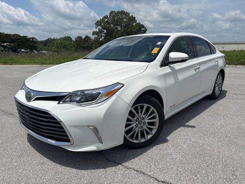 Blizzard Pearl 2016 Toyota Avalon Hybrid Limited