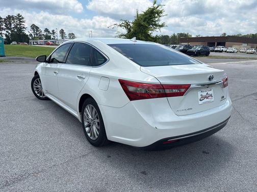 Blizzard Pearl 2016 Toyota Avalon Hybrid Limited