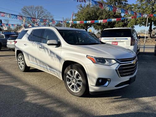 2021 Chevrolet Traverse Premier