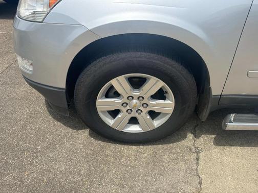 2011 Chevrolet Traverse LT
