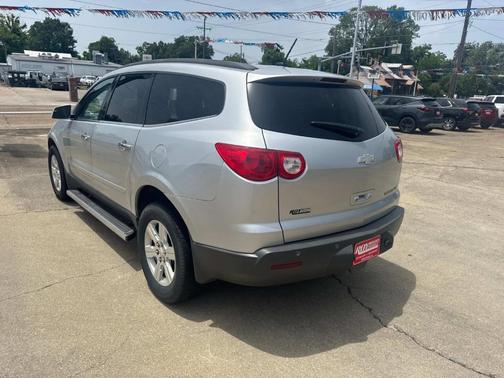 2011 Chevrolet Traverse LT