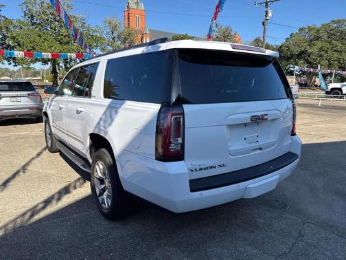 2015 GMC Yukon XL 1500 SLE