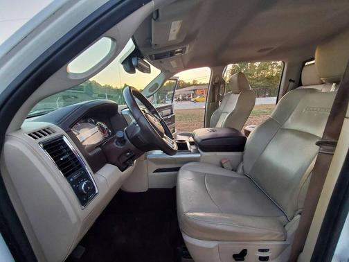 2015 RAM 1500 Laramie