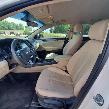 2019 Hyundai SONATA SE