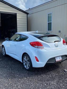 2017 Hyundai Veloster Base