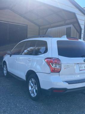 2016 Subaru Forester 2.5i