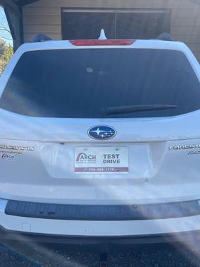 2016 Subaru Forester 2.5i