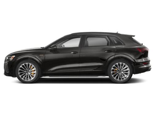 Mythos Black Metallic 2023 Audi e-tron Premiumwe