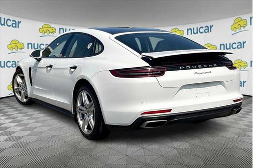 2019 Porsche Panamera 4