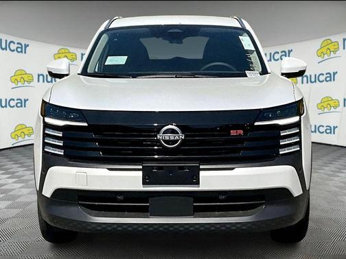 Aspen White Tricoat 2025 Nissan Kicks SR