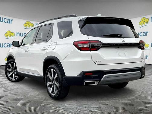 2023 Honda Pilot AWD Elite