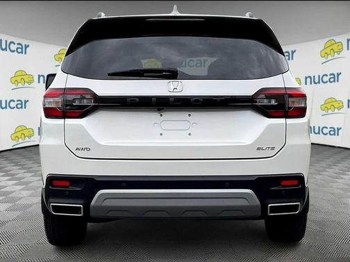 2023 Honda Pilot AWD Elite